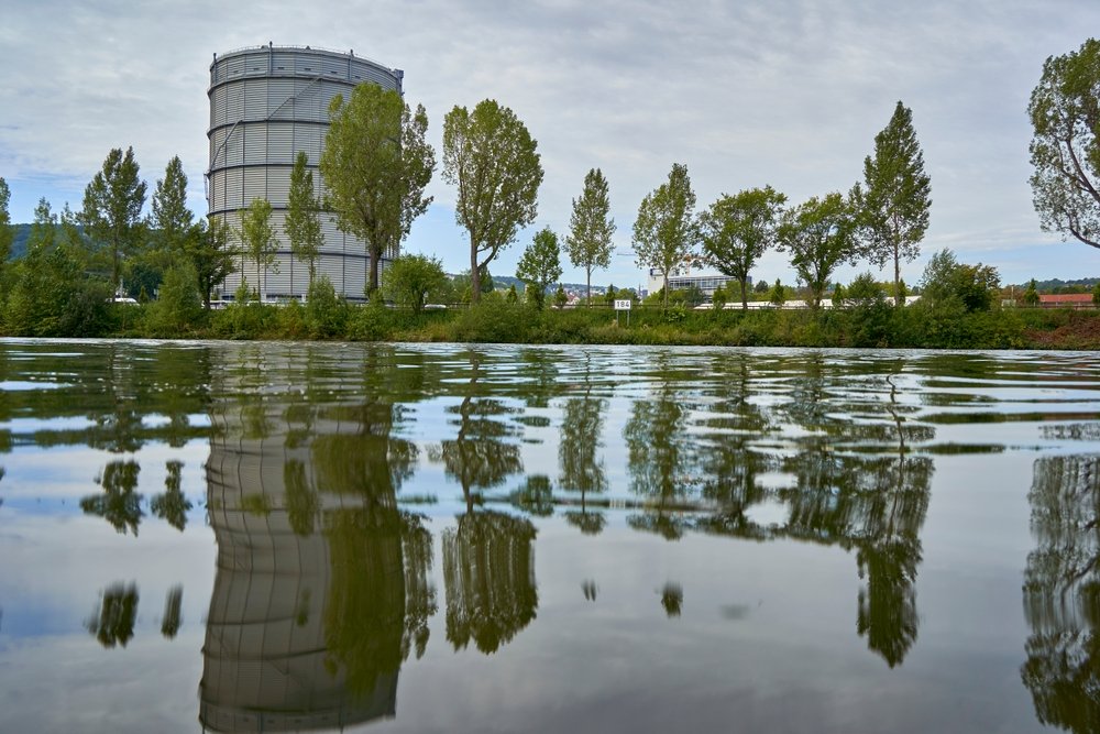 Die Gasspeicherumlage ist im Januar von 0,59 € im Jahr 2022 auf 2,99 € pro MWh gestiegen - ein Todesstoß für energieintensive Unternehmen