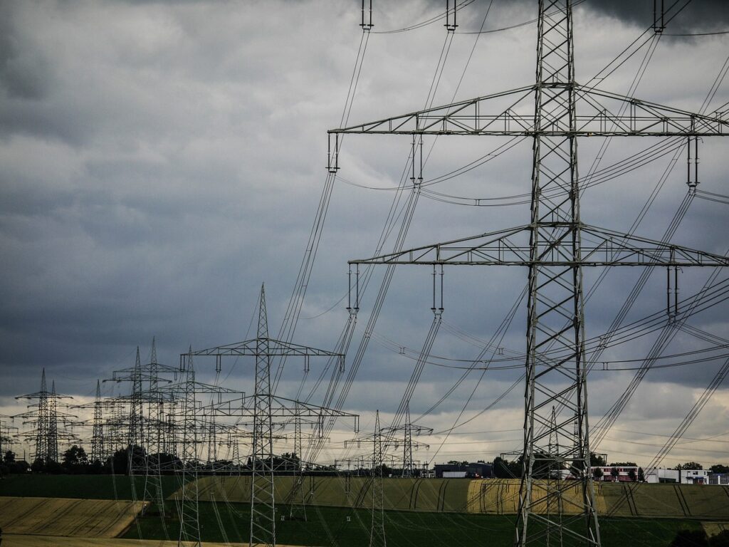 Estland bereitet sich auf Stromnetztrennung von  Russland vor. Die Regierung empfiehlt Bürgern, Vorräte für längere Stromausfälle anzulegen