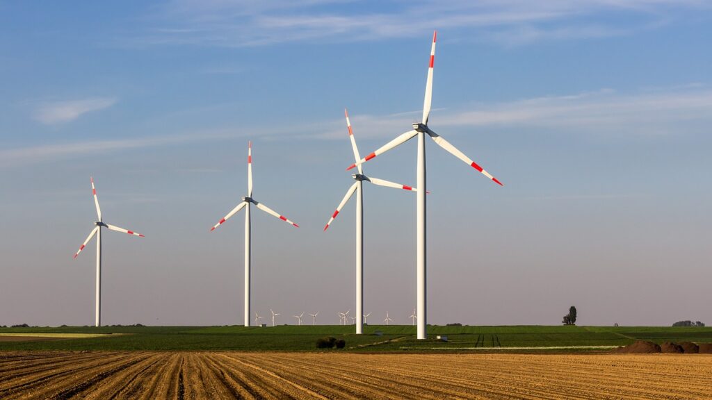 Der Rückgang der Windstromproduktion bringt Betreiber unter Druck. Dunkelflauten führen zu massiven finanziellen Einbußen 