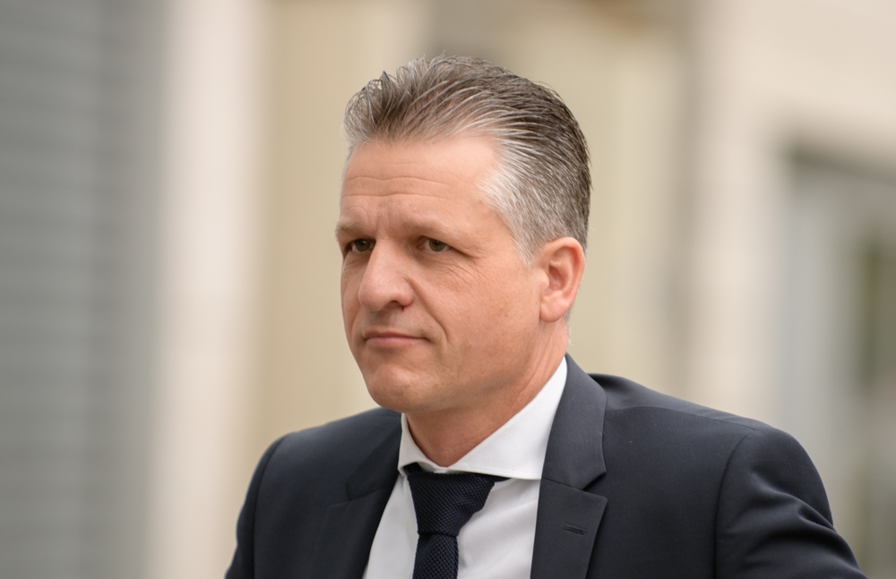 CDU-Politiker Thorsten Frei kündigt deutliche Einsparungen im Sozialstaat an. Geplant sind Kürzungen bei Rente, Pflege und Gesundheit