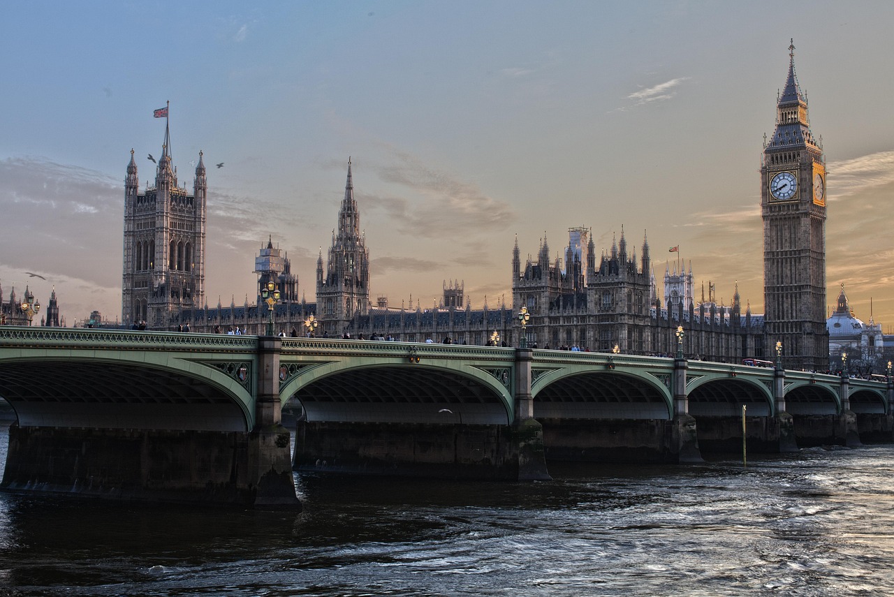 Britische Regierung räumt Autoherstellern bei CO2-Emissionen mehr Flexibilität ein