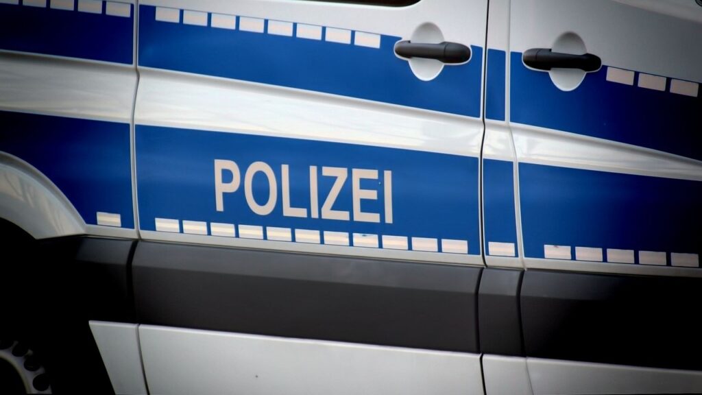 Störung im Digitalfunk unterbricht stundenlang die Kommunikation von Polizei, Feuerwehr und Rettungsdienste in mehreren Bundesländern