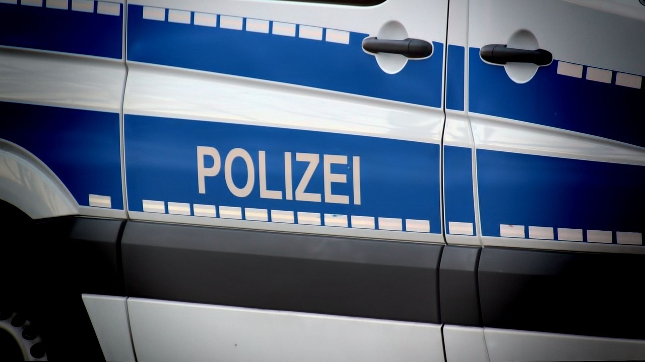 Digitalfunk-Störung legt Sicherheitsnetz lahm – Einsatzkräfte stundenlang ohne Kommunikation