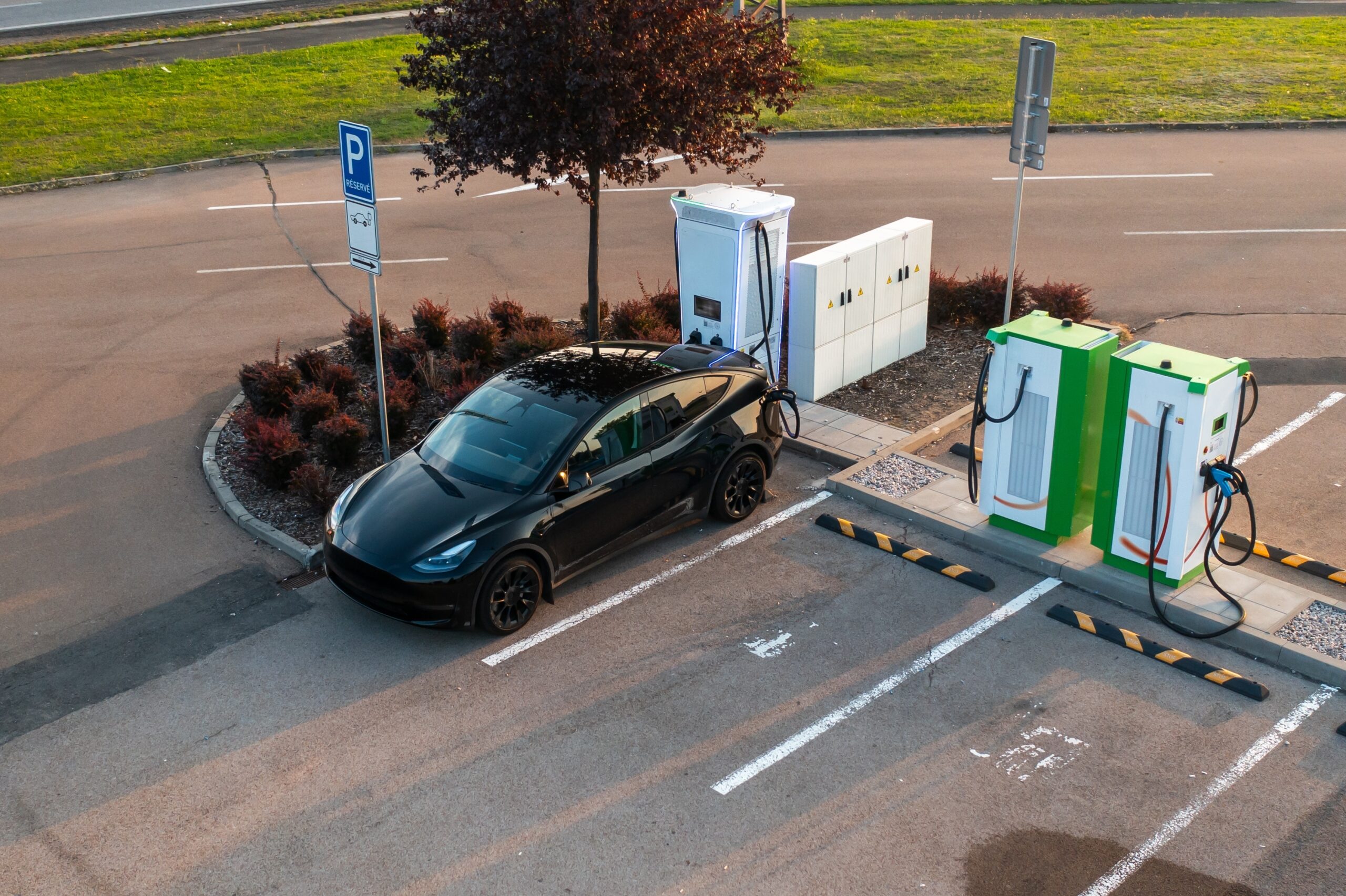 Abzocke an Ladesäulen – Deutschland kassiert europaweit die höchsten Strompreise für E-Autos