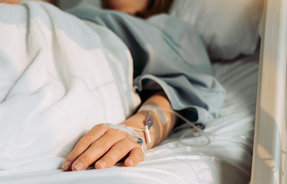 Patienten sollen mehr zahlen, um Krankenkassen zu entlasten. Experten fordern höhere Eigenanteile und tiefgreifende Strukturreformen