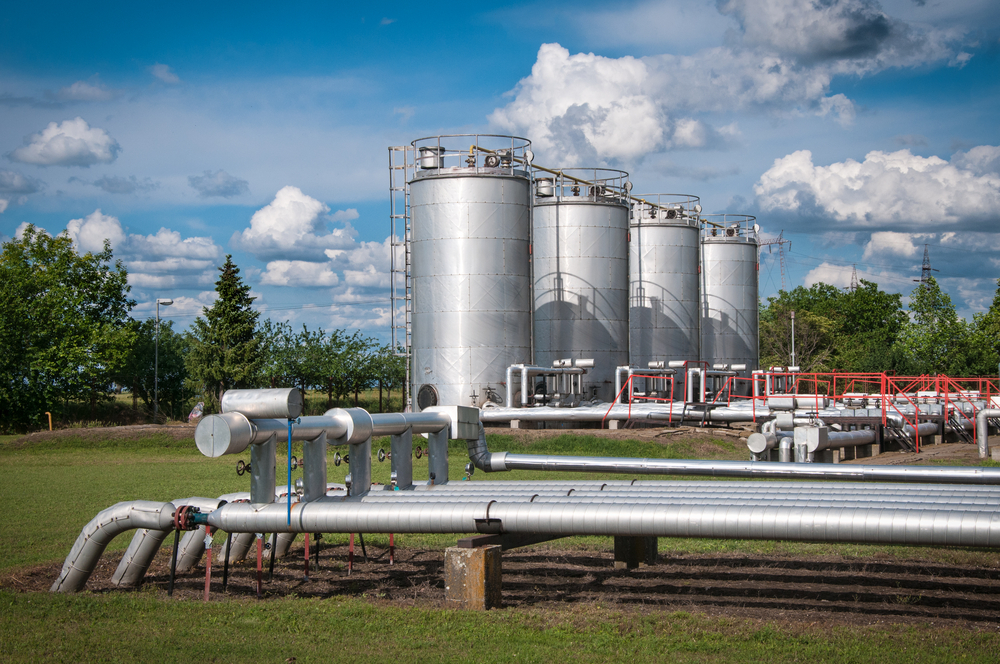 German gas storage facilities are poorly filled - gas supply, energy security and gas imports are under scrutiny before winter
