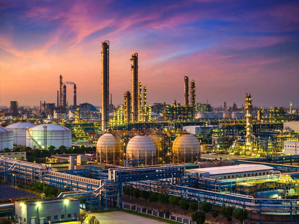 Gewerkschaft BCE kündigt Klima-Kooperation: „Es bringt unsere Betriebe um“ – Emissionshandel treibt CO₂-Preis und Industriekrise