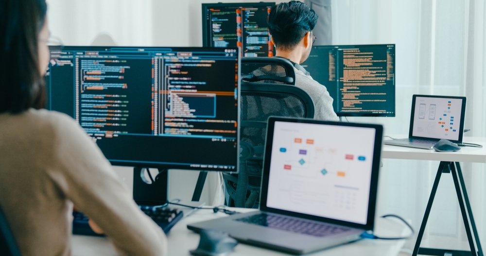 IT-Fachkräfte nicht mehr so gefragt - Rückgang offener Stellen - anhaltende Digitalisierung und Künstliche Intelligenz prägen den Markt