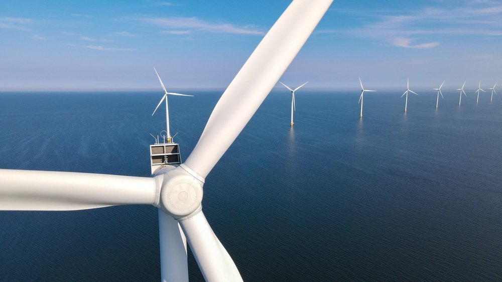 Trump-Regierung stoppt Orsted-Windpark Revolution Wind wegen nationaler Sicherheit - das Milliardenprojekt stand kurz vor der Fertigstellung