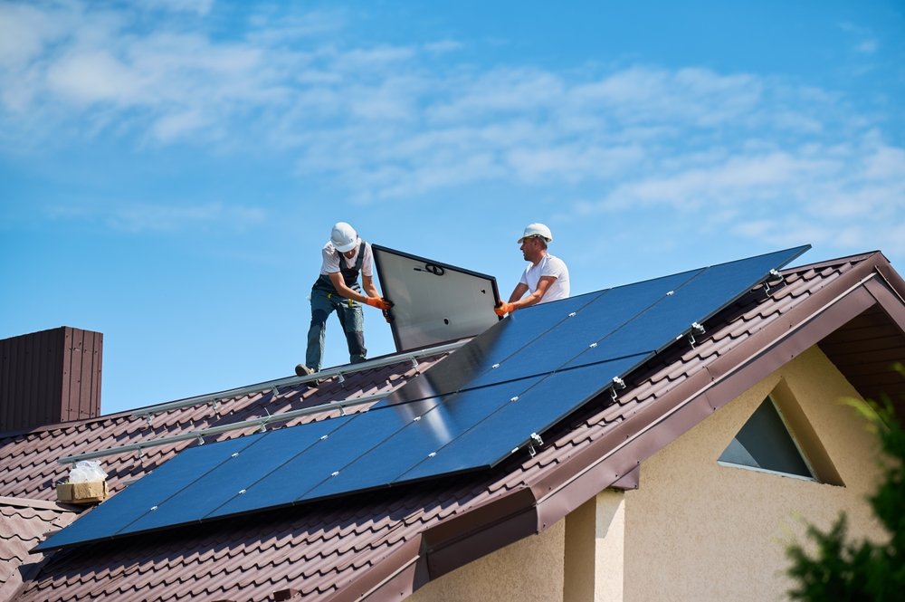 Netzbetreiber verweigern Einspeisung von Photovoltaik-Strom - überlastete Netze und Bürokratie lassen Solardach-Pflicht ins Leere laufen