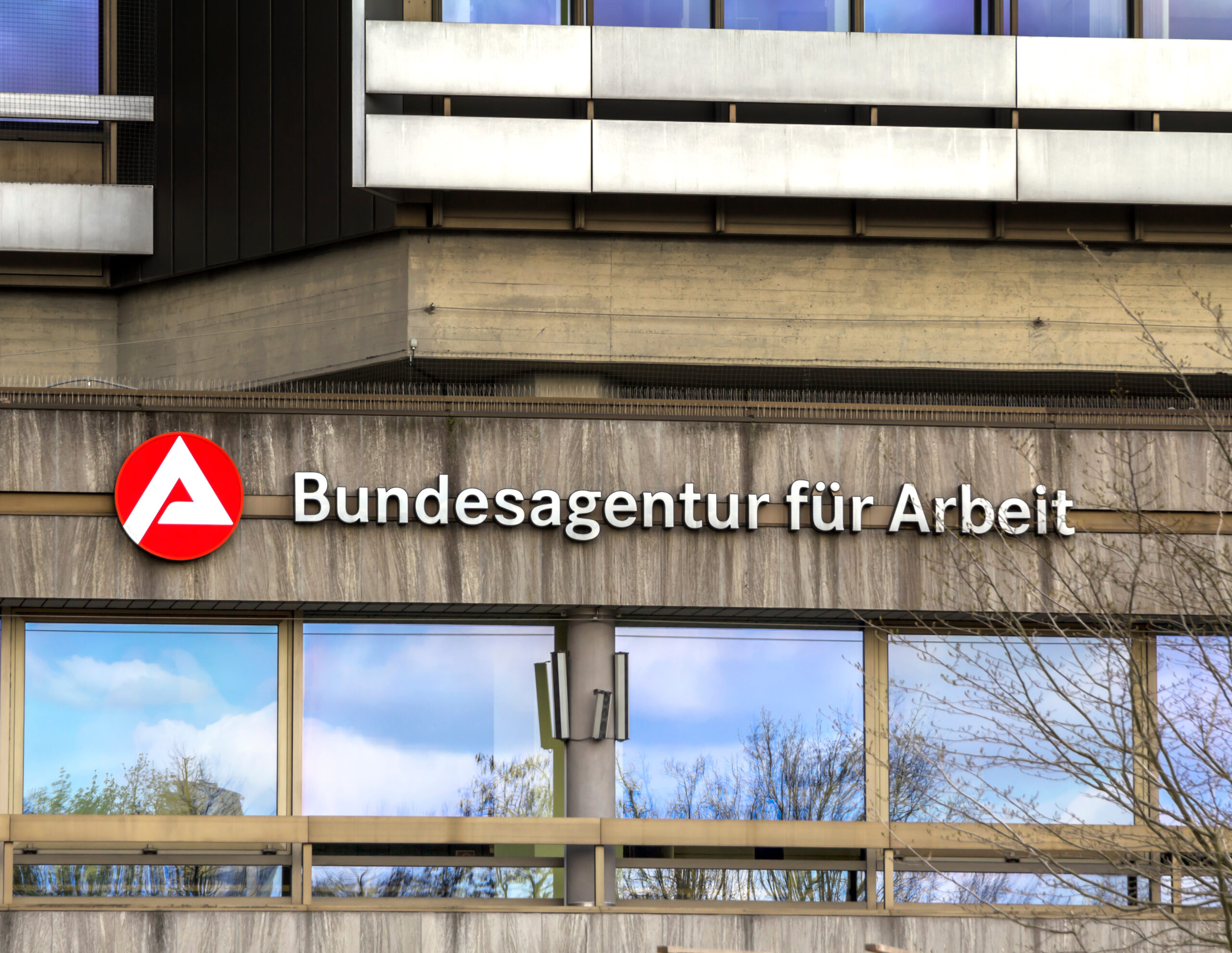 Germany’s job crisis – three million unemployed and no change of course