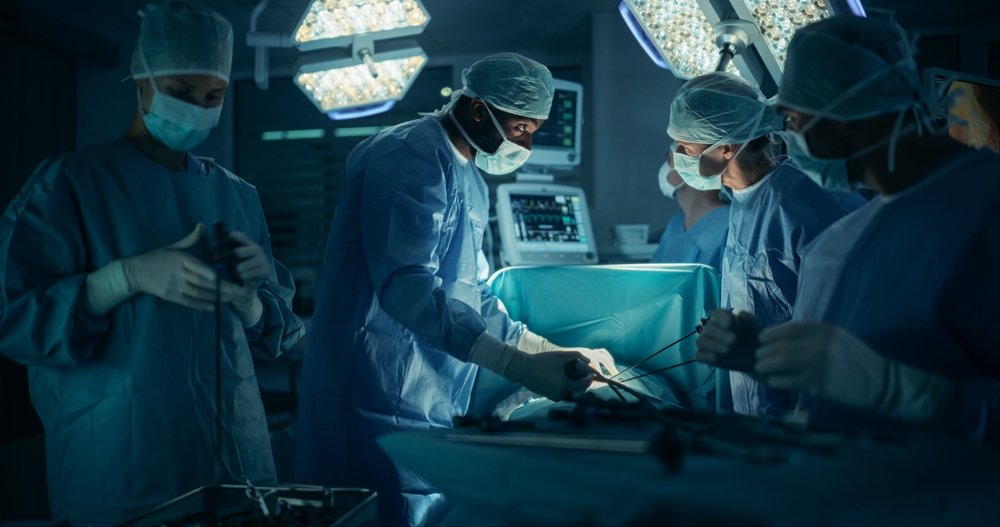 Deutschlands Krankenhäuser stehen vor dem Kollaps. Insolvenzen und Kliniksterben bedrohen die Patientenversorgung akut