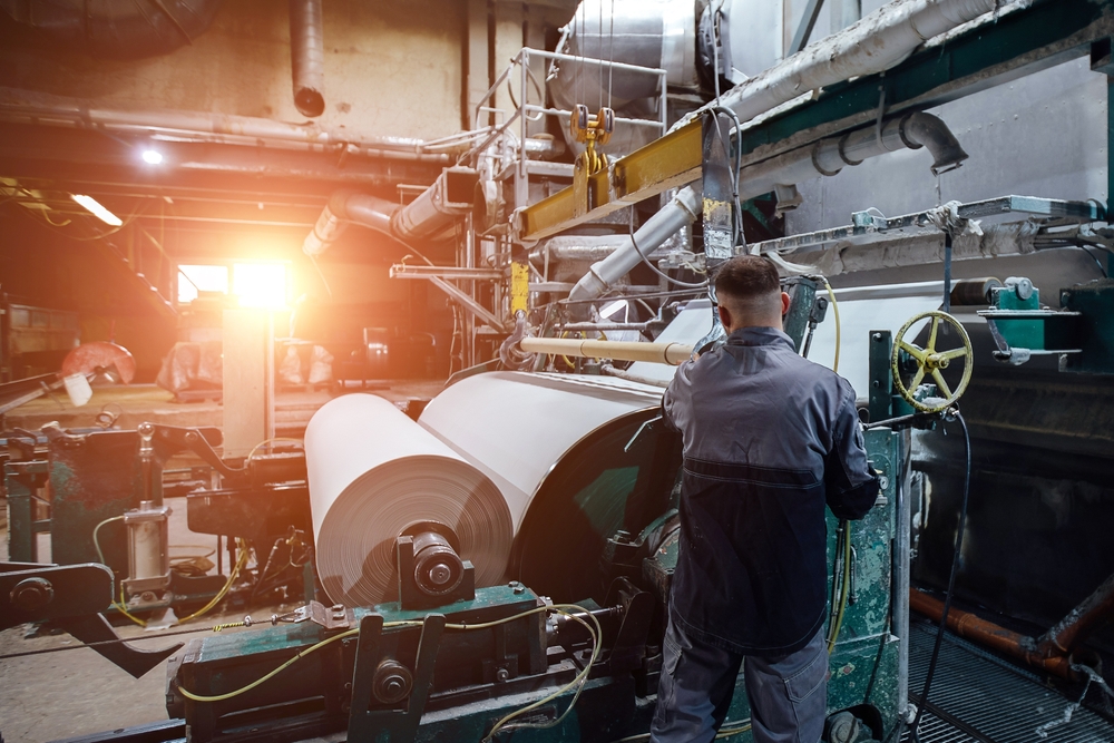 Paper industry in deep structural crisis: closures, bankruptcies and massive job cuts threaten regions and industrial chains