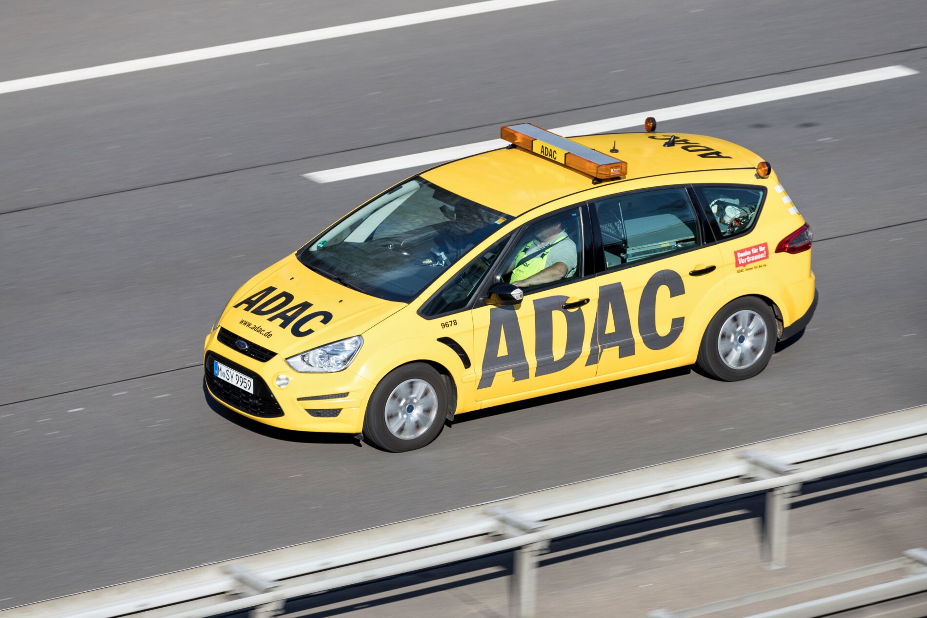 ADAC treibt CO2-Steuer und höhere Spritpreise mit voran, obwohl viele Mitglieder auf bezahlbare Mobilität angewiesen sind