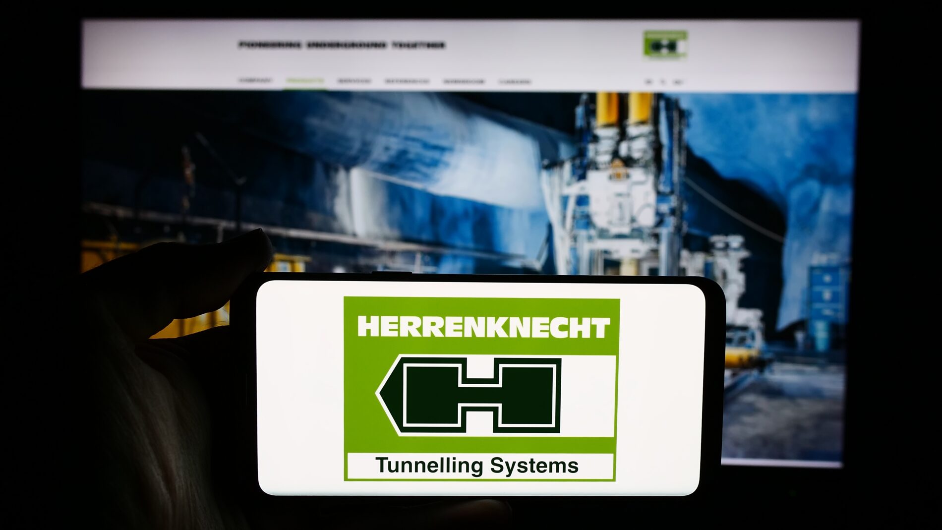 Entrepreneur Herrenknecht warns of political paralysis, bureaucracy and industrial decline, and calls for radical course corrections.