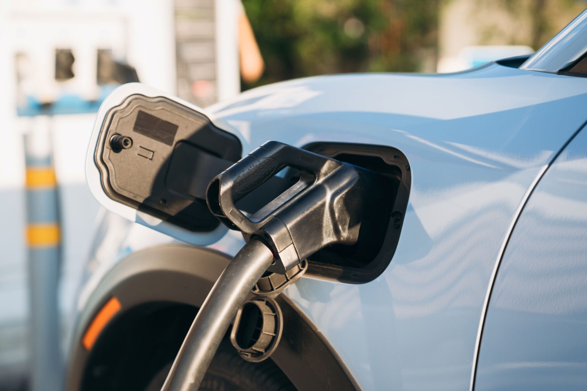 China: Neue Regeln begrenzen ab 1. Januar 2026 den Stromverbrauch für Elektroautos und sollen technische Upgrades beschleunigen