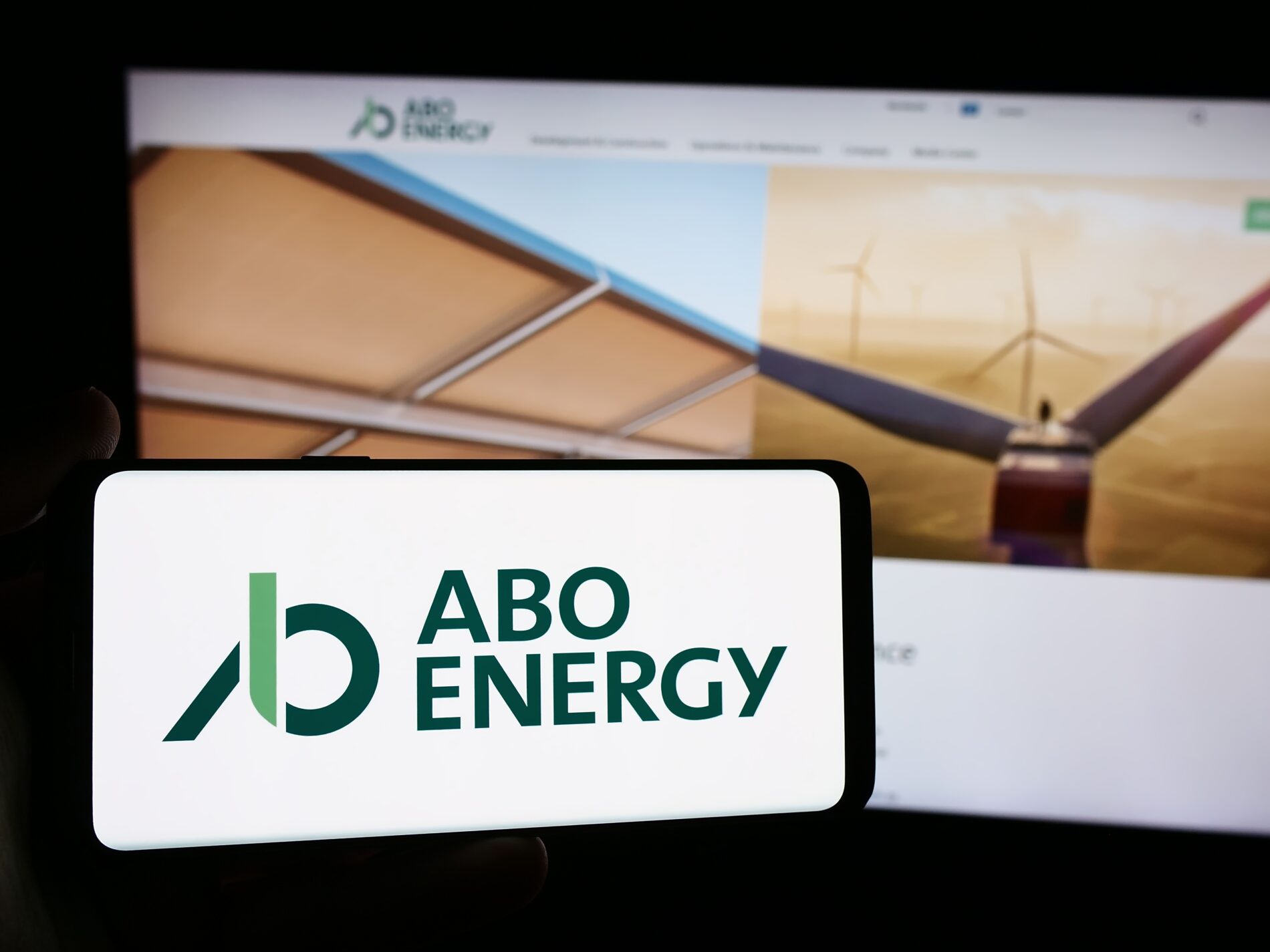 2024-Anleihe des Windkraftprojektierers Abo Energy fällt auf 16 % ihres Anlagewertes – Aktie stürzt um 80 % ab – Anleger verlieren massiv