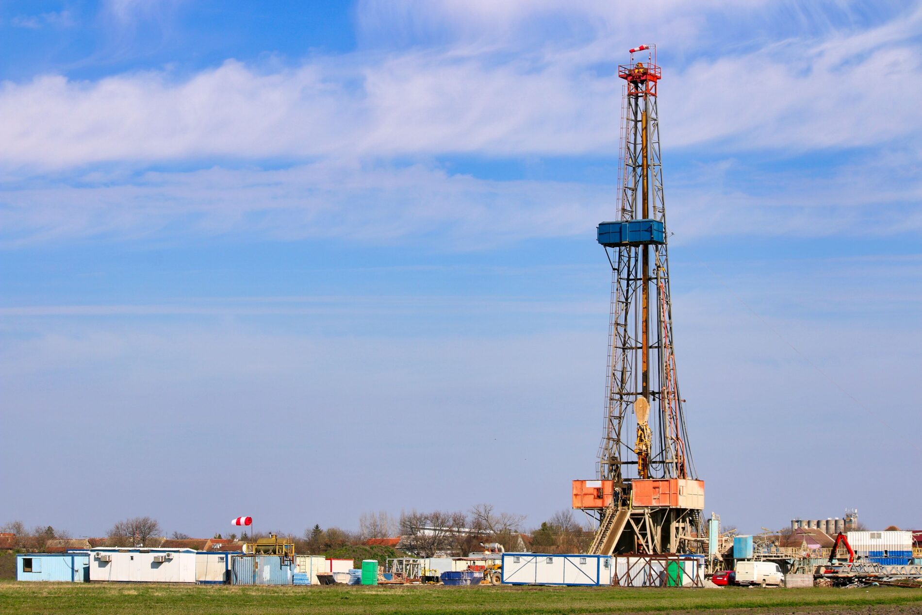 Verbot bremst Fracking: Ex-Behördenchef verweist auf Erdgas aus heimische Lagerstätten, warnt vor LNG-Abhängigkeit und höheren Kosten