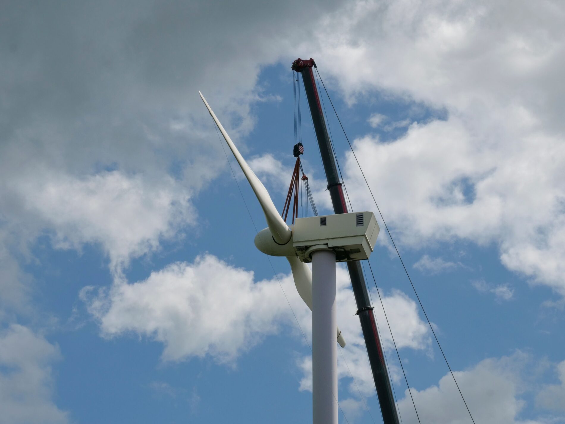 Negative Strompreise, EEG-Kürzungen und schwache Rückbausicherheiten erhöhen das Insolvenzrisiko vieler Windparkprojekte deutlich