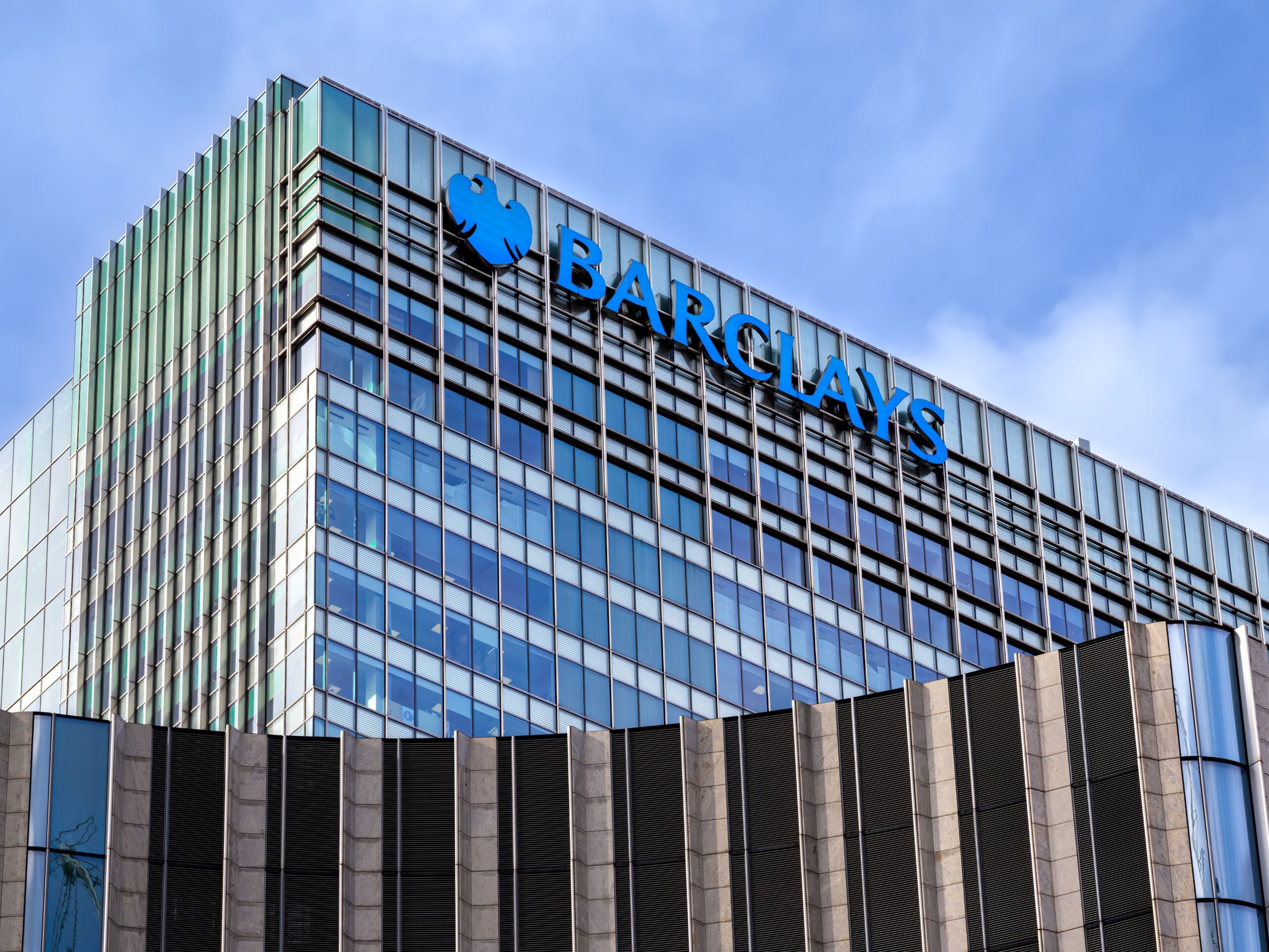 Barclays warnt vor Milliardenrisiko – erneuerbare Energien drohen massiv an Wert zu verlieren