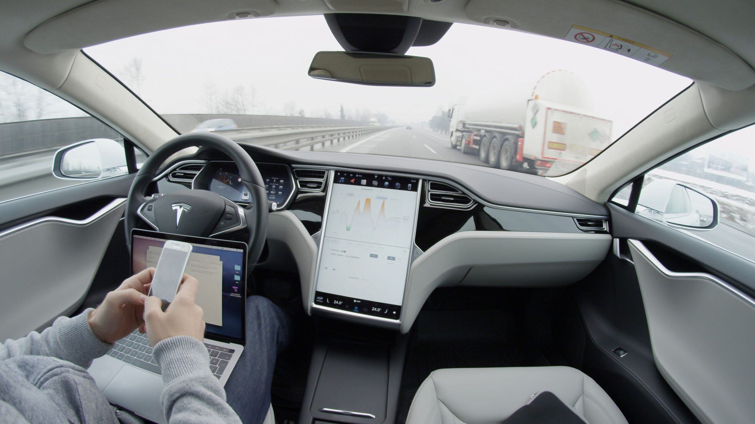 Safety concerns – US authorities are considering a recall of Tesla’s “Full Self-Driving” system