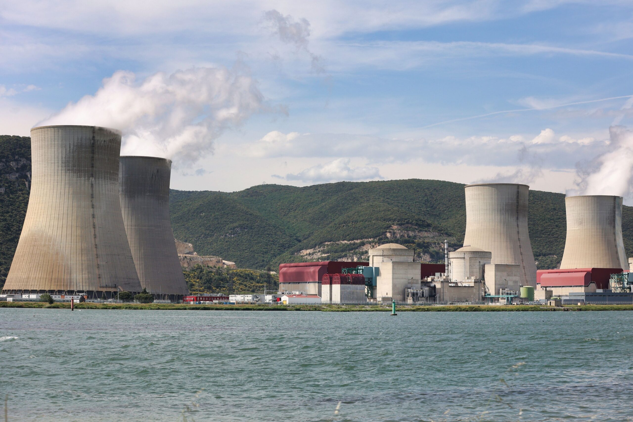 Französische Atomkraftwerke zur Stützung des deutschen Stromnetzes immer wichtiger