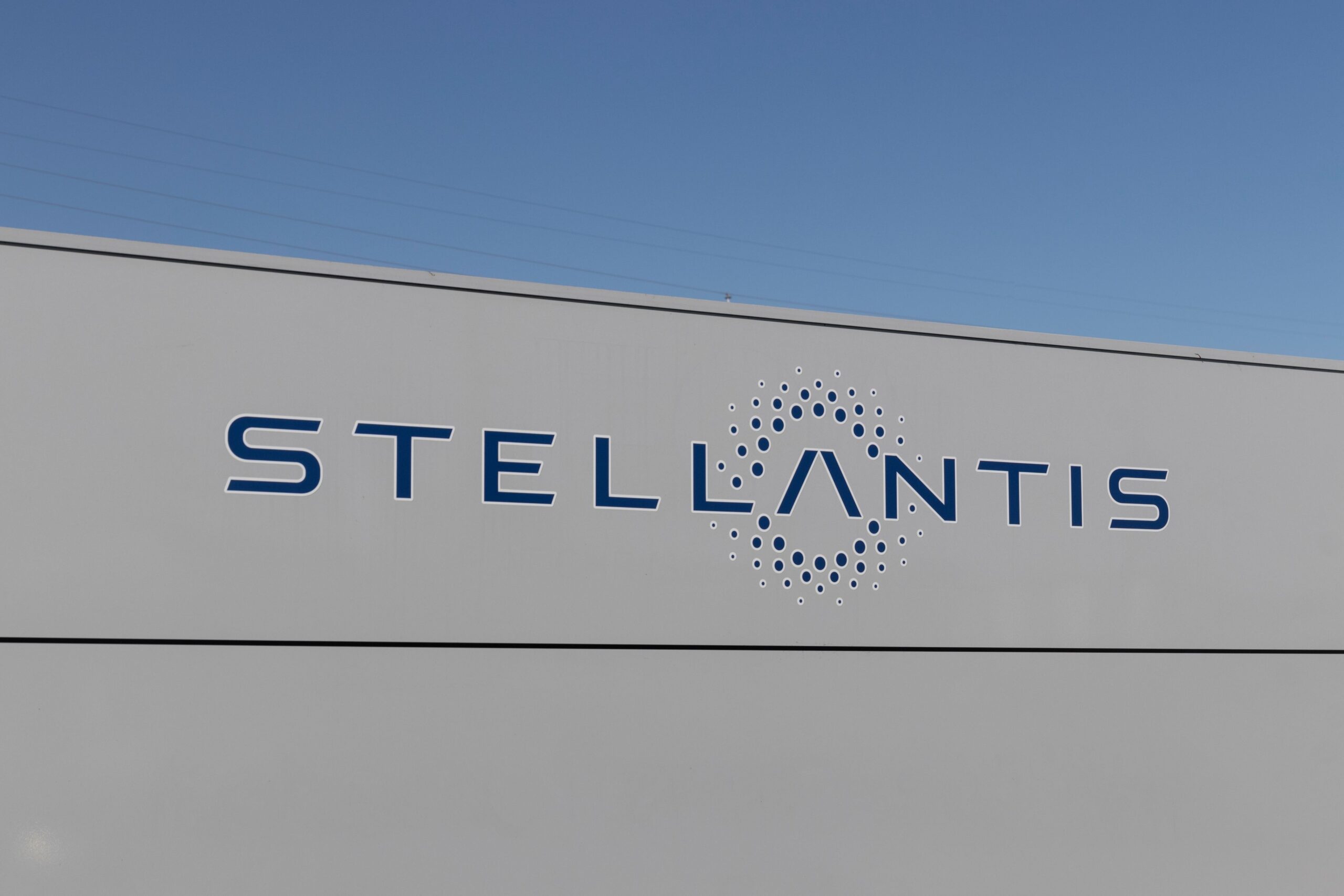 Stellantis prüft Verkauf europäischer Werke – chinesische Interessenten bereits vor Ort