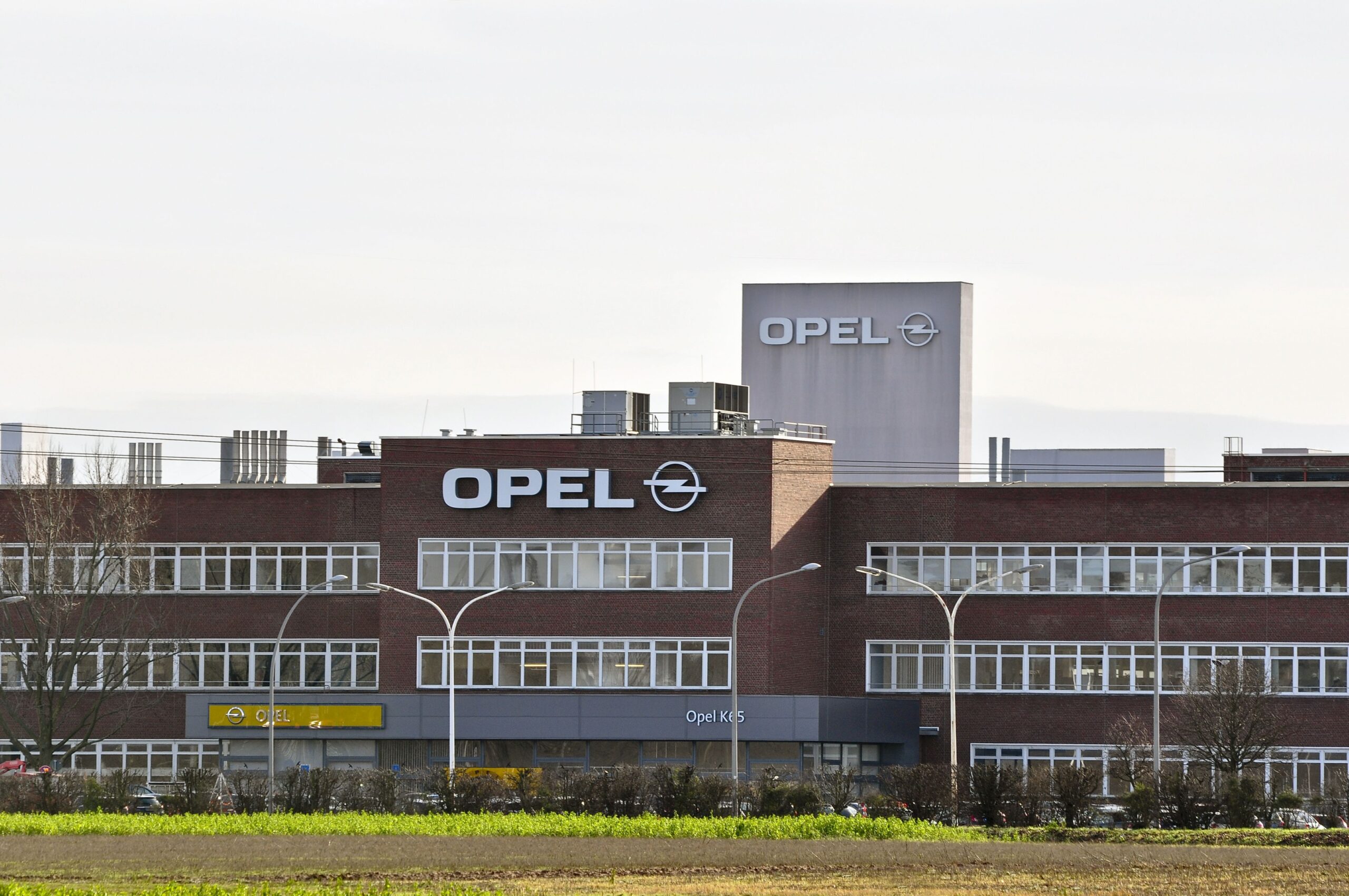 Opel is cutting jobs again – Stellantis is intensifying its cost-cutting measures in Rüsselsheim