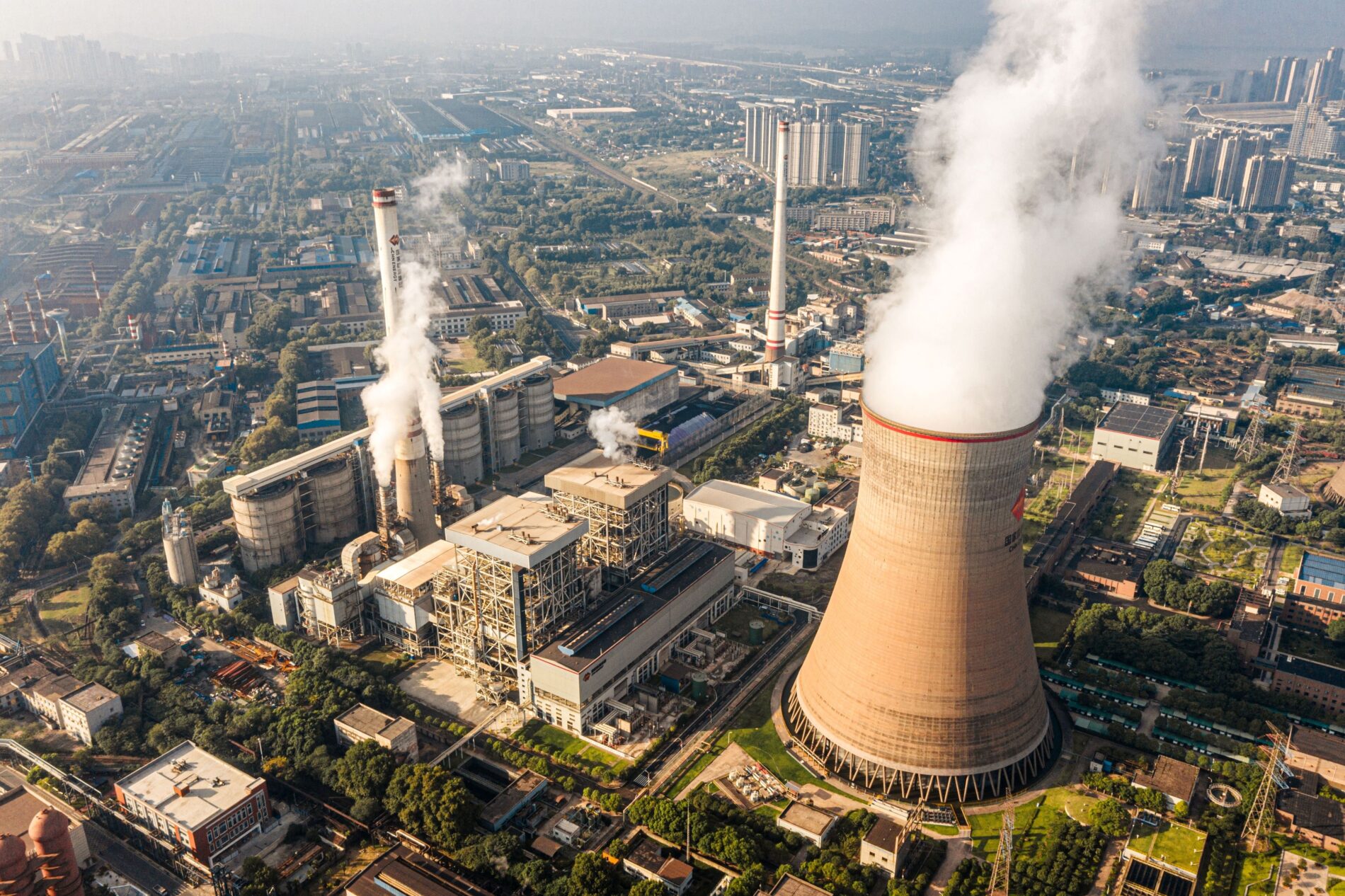 Chinas Atomkraft-Offensive wächst rasant - mittlerweile ist der Bau von 50 Reaktoren parallel möglich - 200 Gigawatt bis 2040 geplant