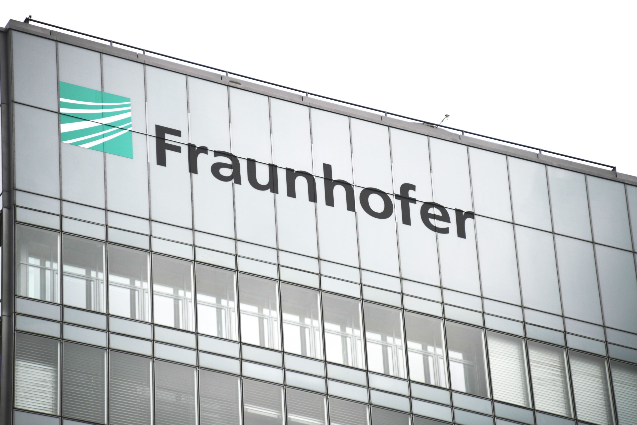 Fraunhofer-Gesellschaft offenbar vor Streichung von 1.200 Stellen: Sparkurs trifft Forschung