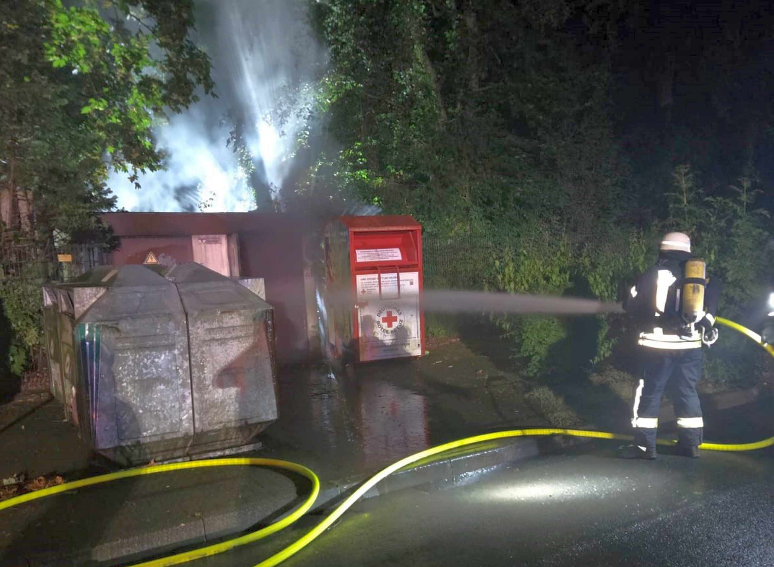 Brennende Trafostationen in NRW: Stromausfälle treffen Kerpen, Bonn und Jülich