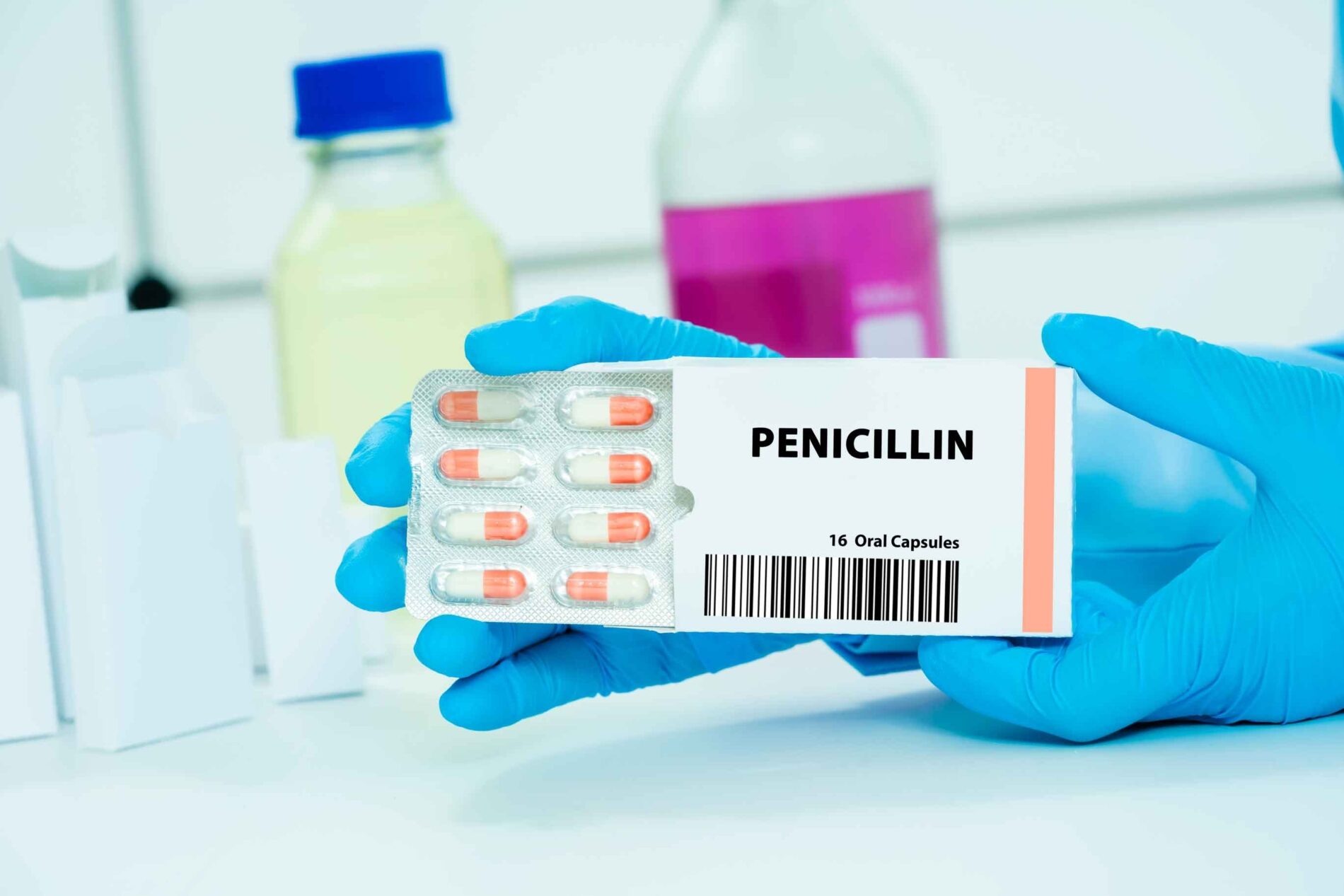 Penicillin aus Tirol sichert Europas Arzneimittelversorgung, doch Billigimporte und Vergaberegeln gefährden die Produktion