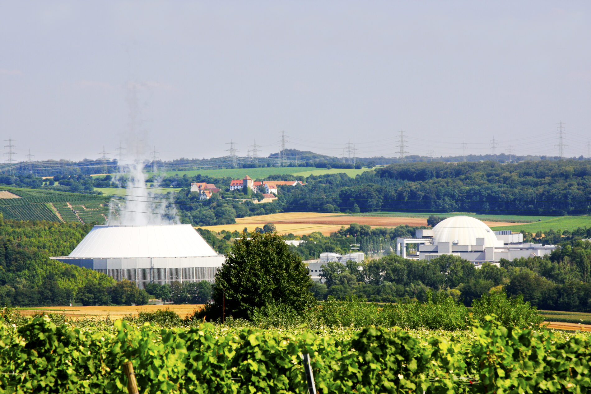 „Kernkraft-Reaktivierung möglich und sinnvoll“: Ex-AKW-Chefs drängen Merz zur Prüfung stillgelegter Reaktoren für ein Kernkraft-Comeback