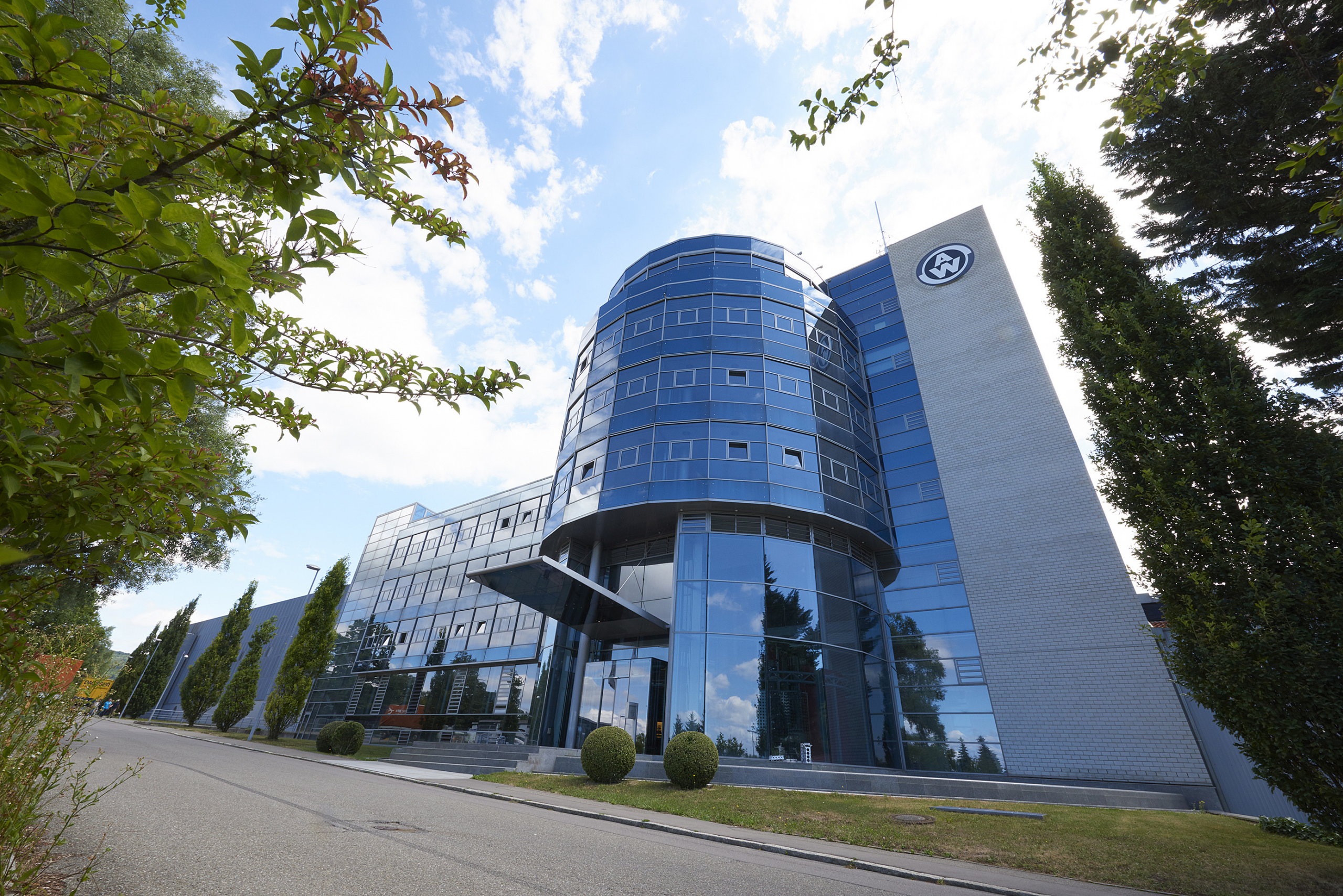 Bis zu 600 Jobs gefährdet: Albert Weber drohen drei Werksschließungen