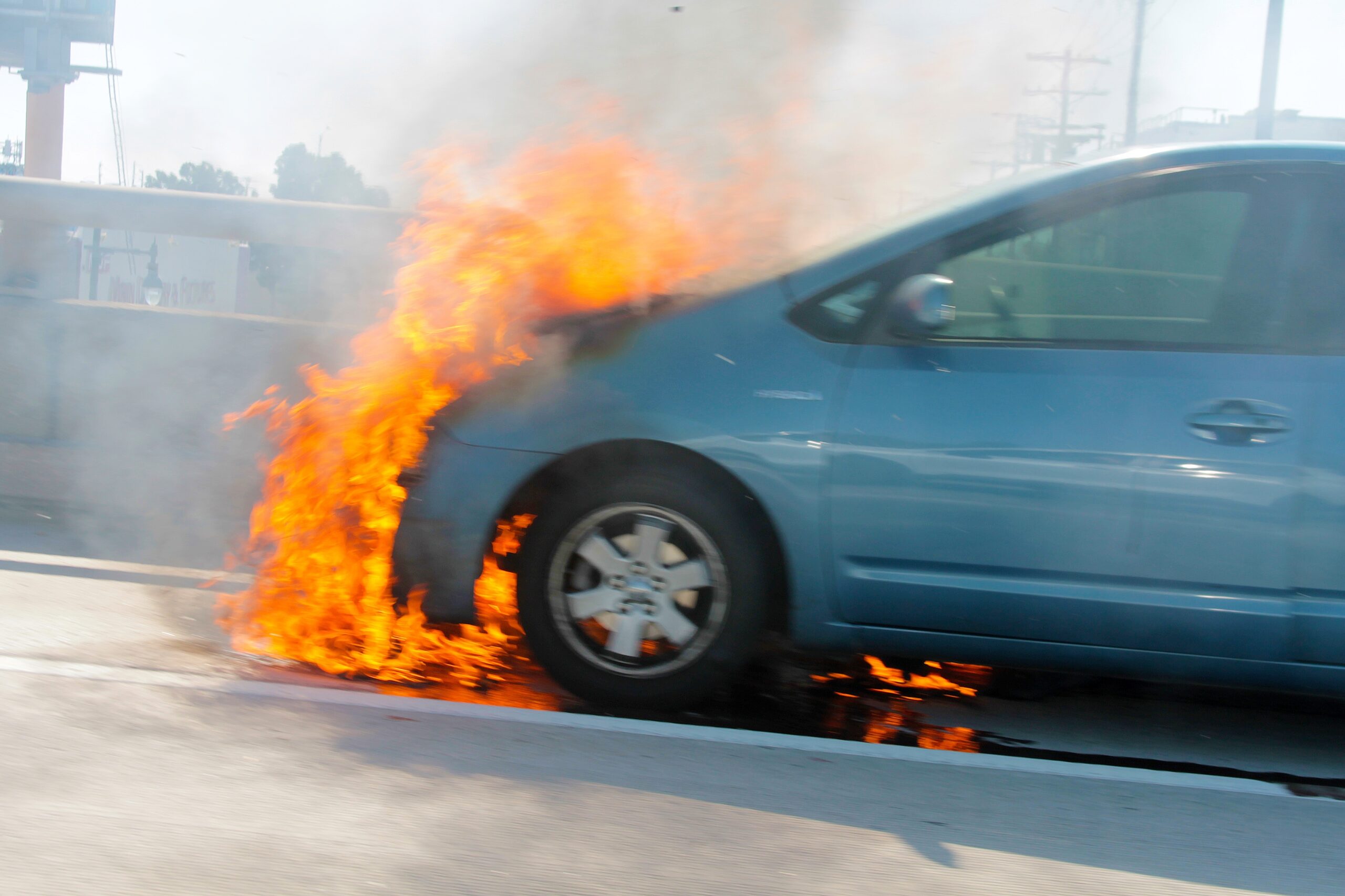 China verbietet brennende E-Auto-Akkus – neue Modelle dürfen nach Zellfehlern kein Feuer fangen