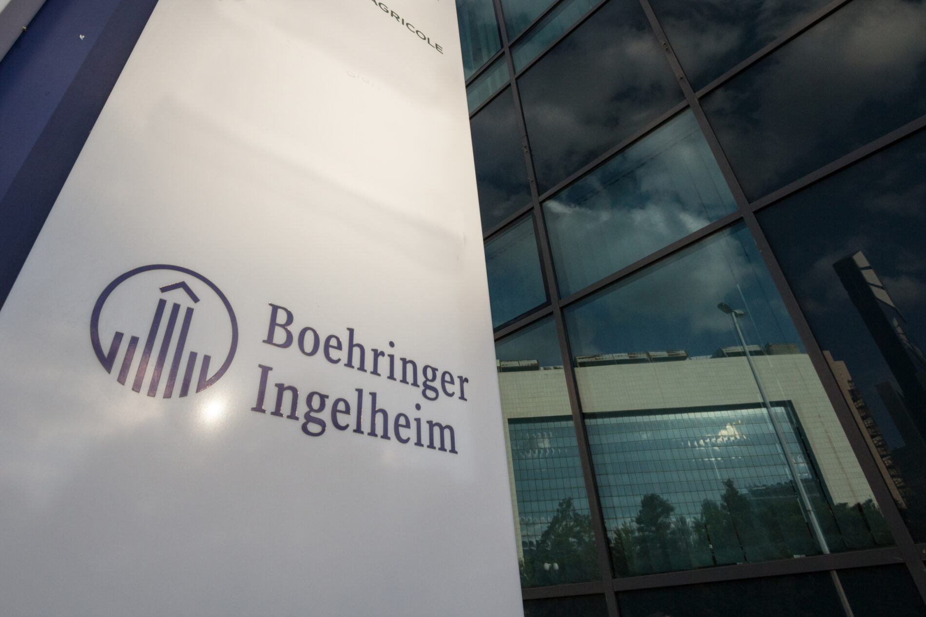Lilly halbiert Belegschaft in Alzey, Boehringer streicht 900 Millionen Euro. Die Gesundheitsreform belastet den Pharmastandort Deutschland