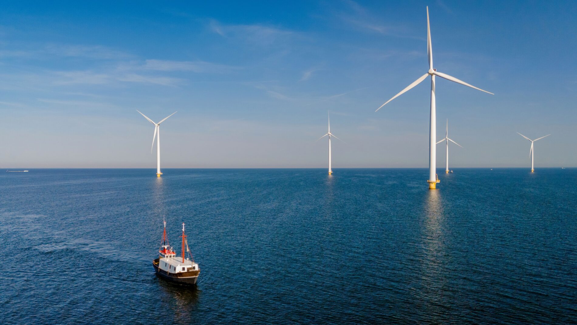 Ein Rotorblattbruch vor Borkum gefährdet den Schiffsverkehr. 20-Meter-Flügel treibt knapp unter Wasser und bleibt auf dem Radar unsichtbar