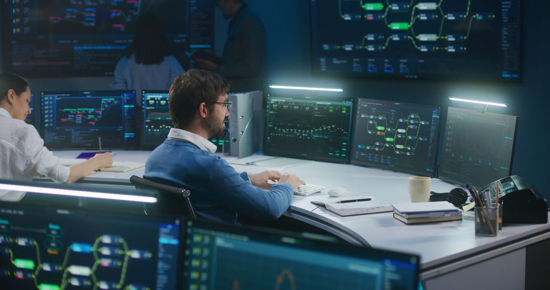 Industrie- und IT-Krise trifft Ingenieure und Informatiker hart: Stellen brechen weg, der Berufseinstieg wird zum Risiko