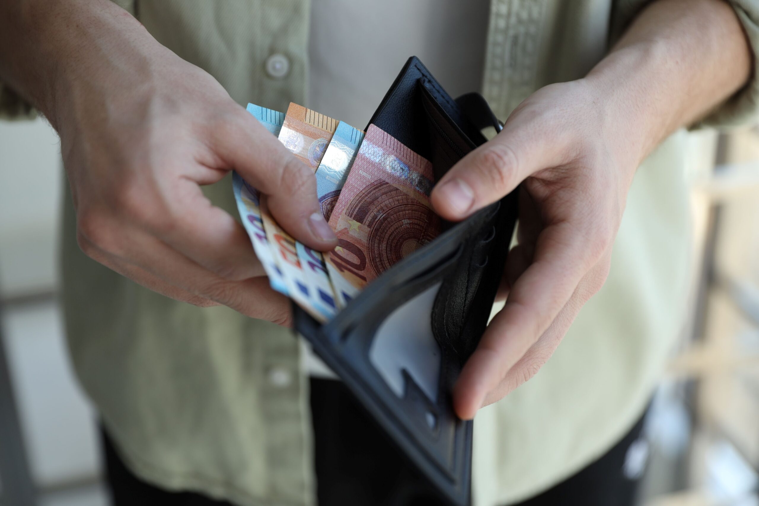Creditreform warnt: Private Überschuldung – 5,67 Millionen Erwachsene betroffen