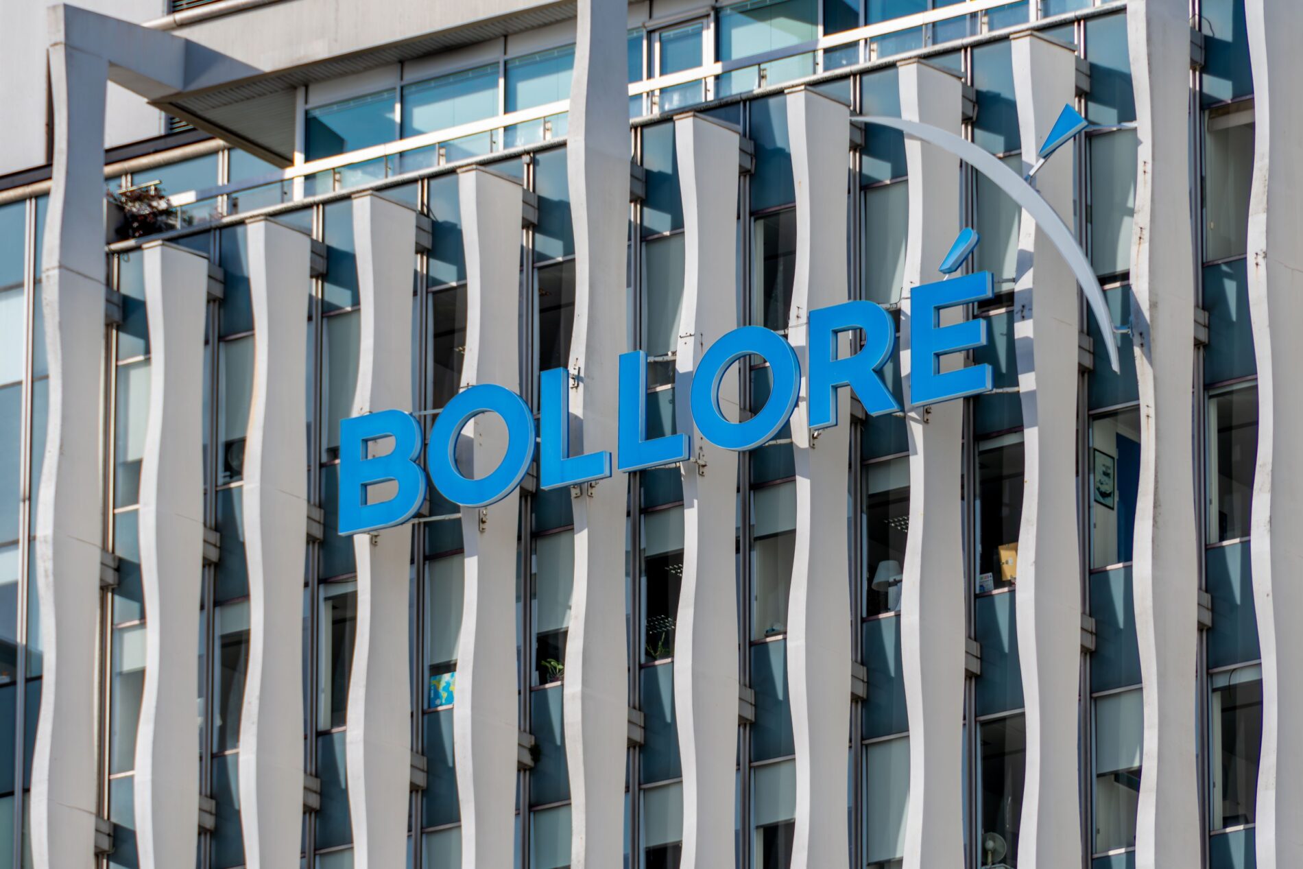 Bolloré plant das Ende der Bluebus-Fertigung wegen fehlender Größe und Preisdruck. Insgesamt können bis zu 115 Stellen betroffen sein