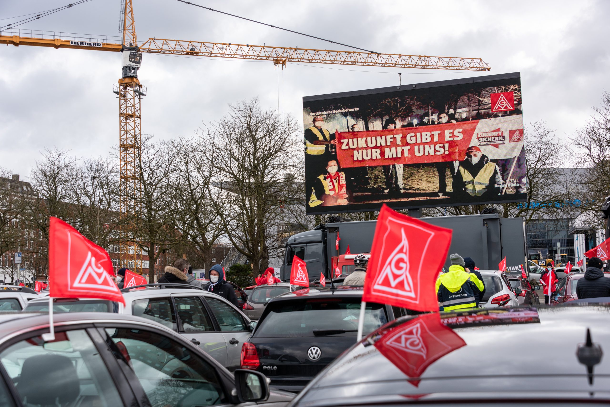 Gewerkschaft droht vor Gespräch mit Volkswagen mit massivem Arbeitskampf