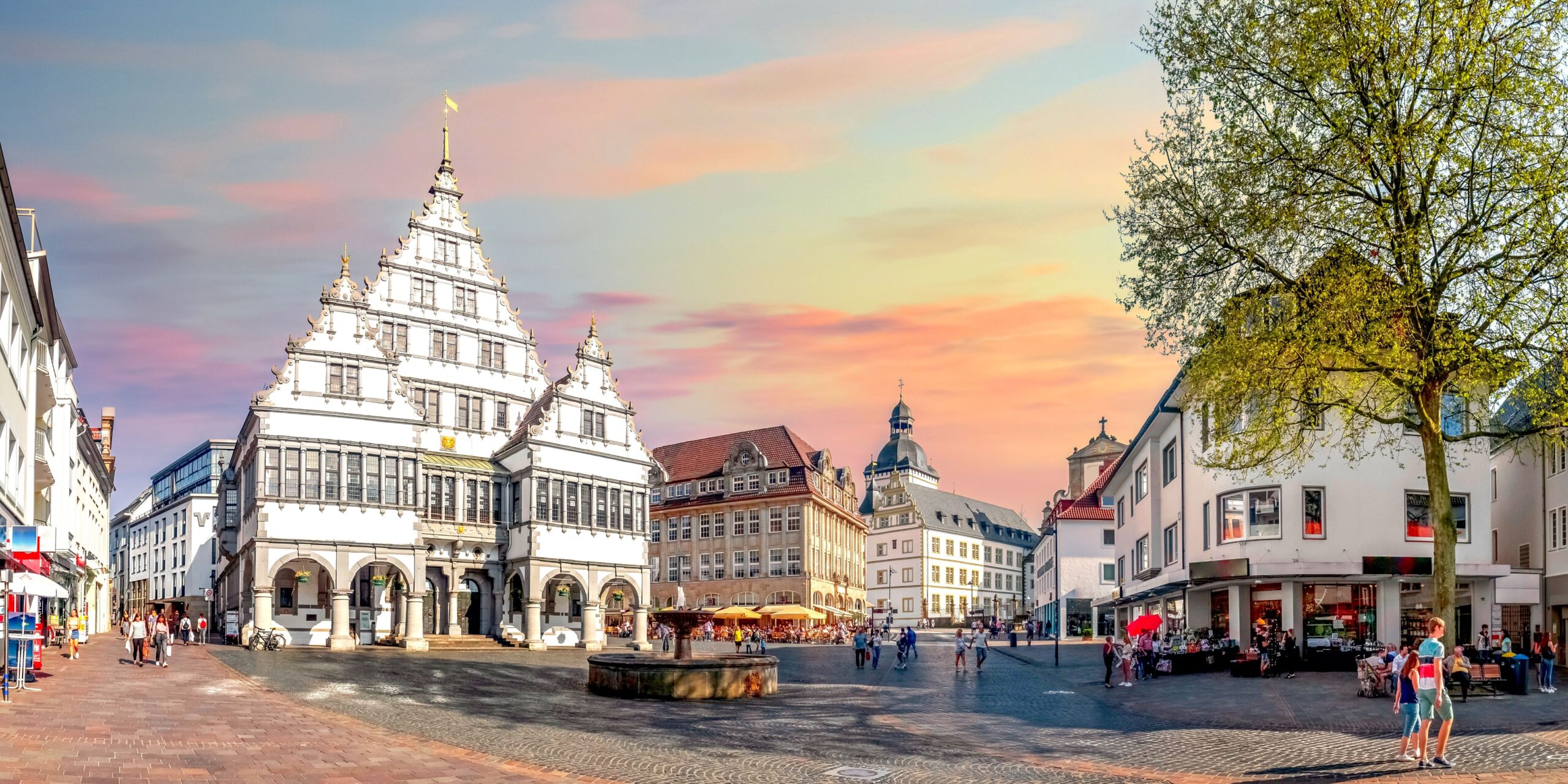 Paderborn muss radikal sparen: Fast 100 Millionen Euro Defizit – 400 Stellen sollen weg
